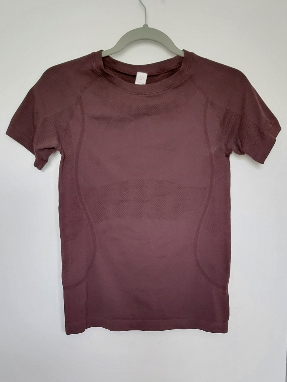 Seamless Athletic Shirt Size Small